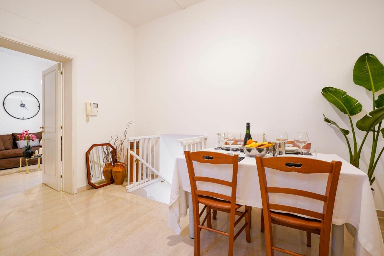 Dimora A Palazzo Apartment Monopoli Bagian luar foto