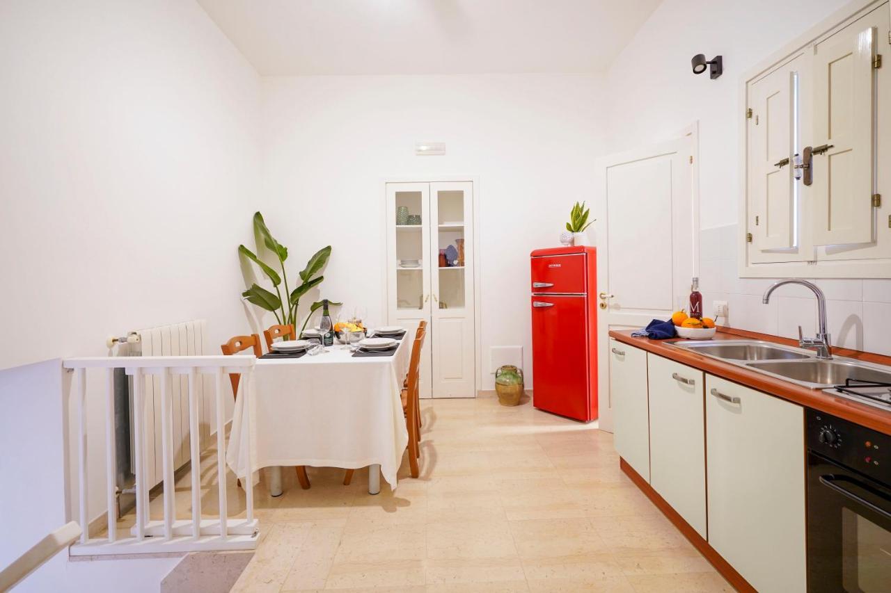 Dimora A Palazzo Apartment Monopoli Bagian luar foto